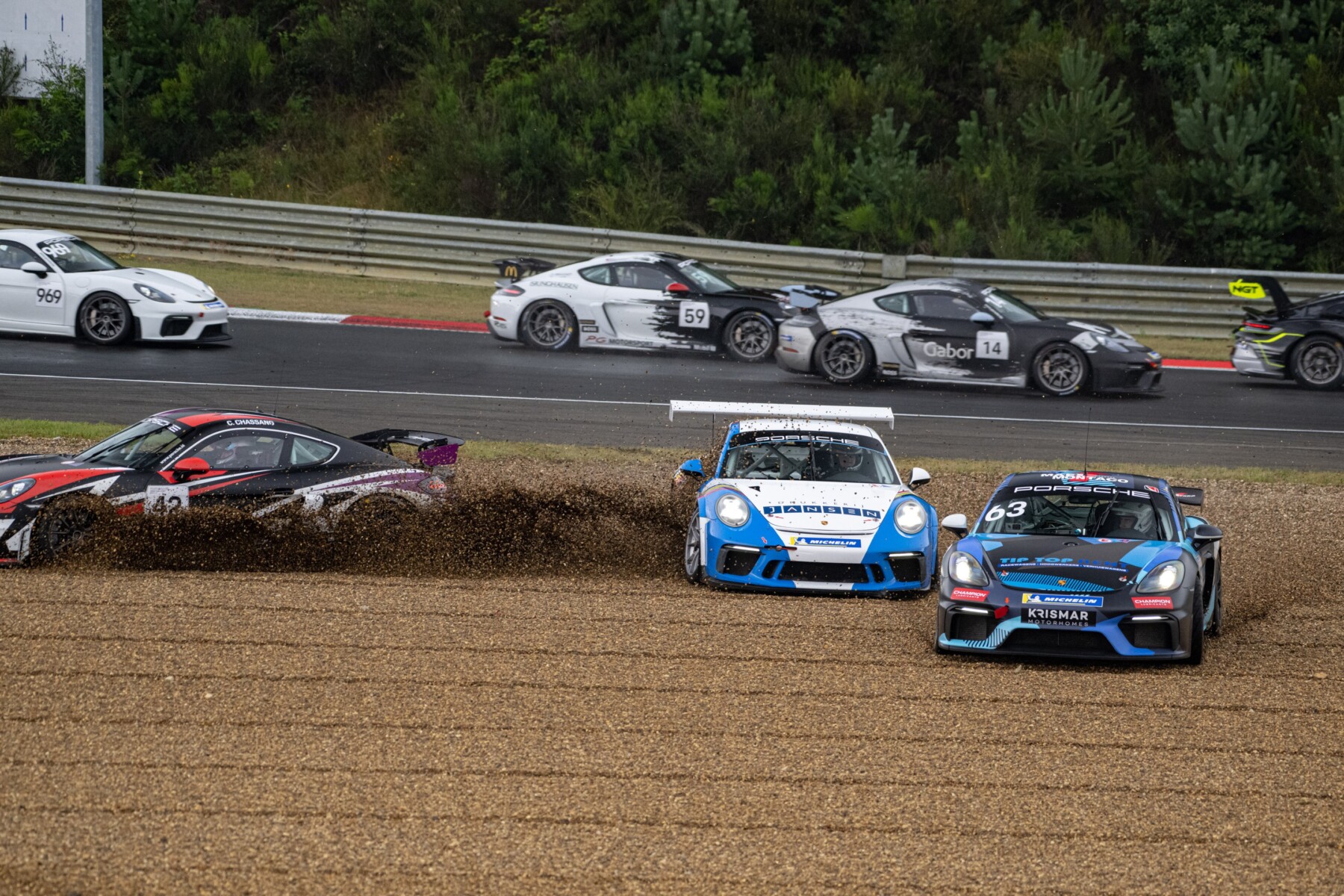 Flynt Schuring En Michel Arfman Winnaars Van Mooie Wedstrijden Op Circuit Zolder Start 84 Autosportmagazine